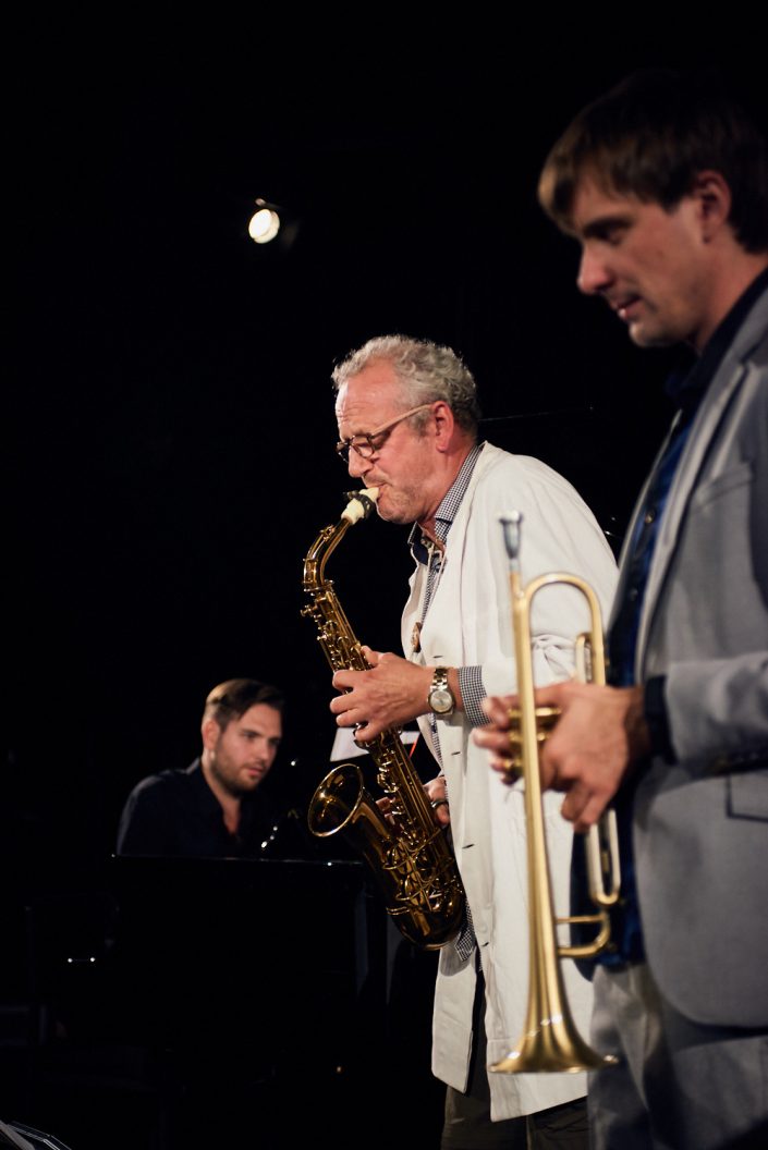 Ludwig Hornung (p), Felix Wahnschaffe (sax), Dima Bondarev (tr)