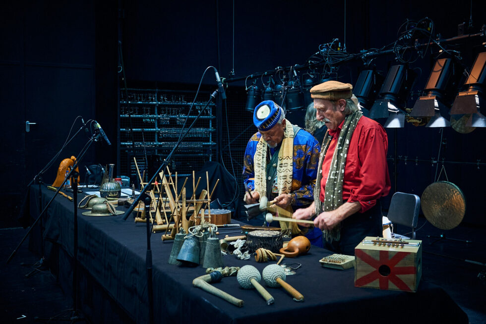Famoudou Don Moye (drums -perc), Hartmut Geerken (percussion-poetry), ©Dieter Düvelmeyer @JazzPict