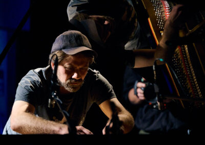 KIT DOWNES (piano)