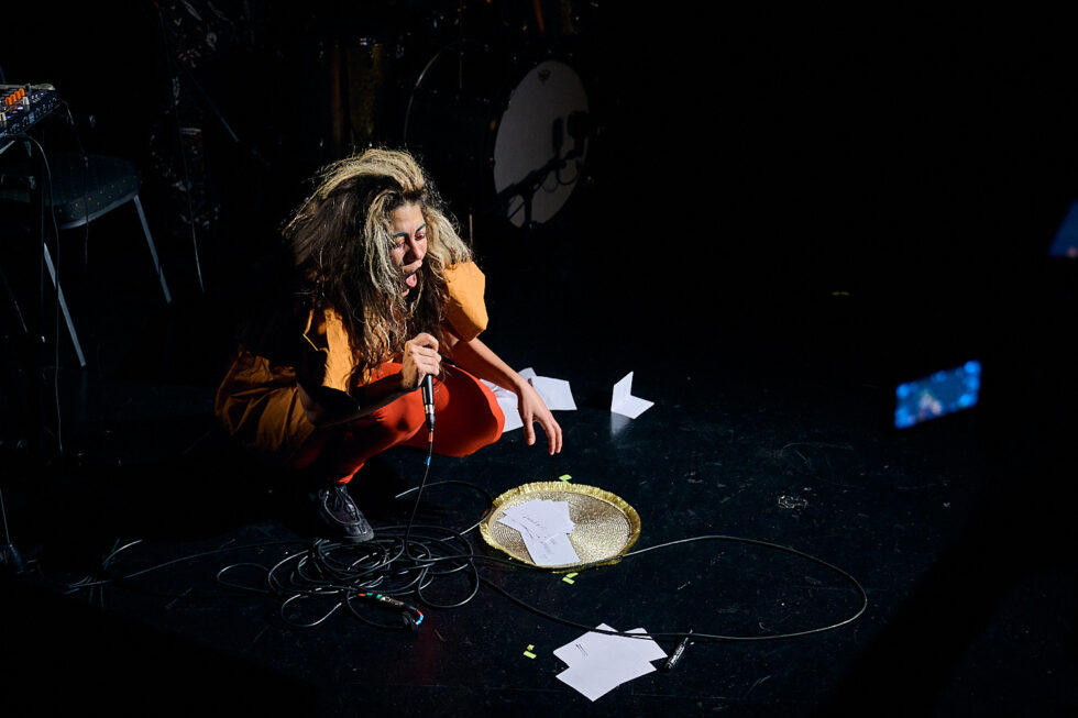 MARCELA LUCATELLI (voc - electronics) playing at SOLO IMPRO BERLIN @ Ackerstadtpalast on 17-09-2025 ©Dieter Duevelmeyer