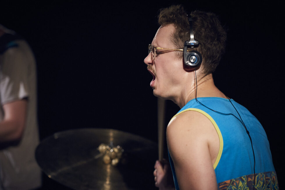 Flo Lauer, drums of ZUR SCHÖNEN AUSSICHT. Foto by©Dieter Düvelmeyer